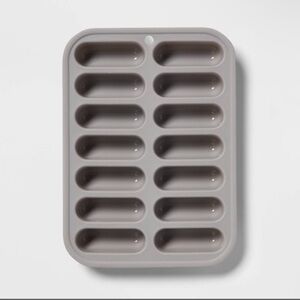 Silicone Ice Tray Gray - Room Essentials
14-Cavity Dishwasher-Safe (4pk)